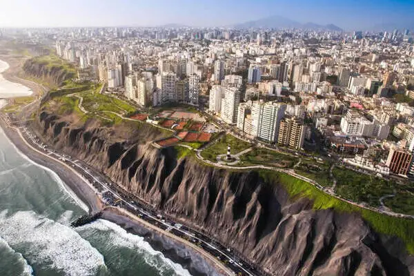 walk along the boardwalk or malecon of miraflores