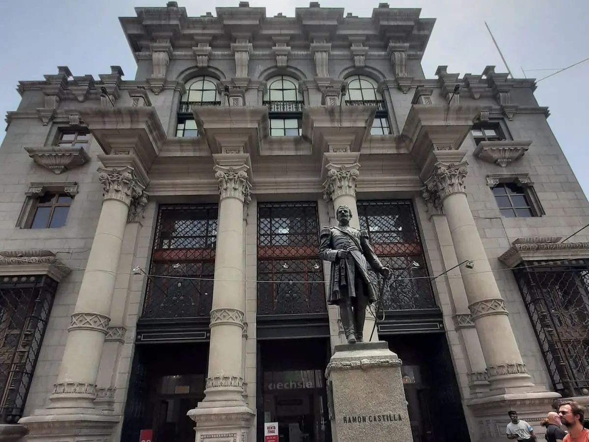 avoid traffic in Lima – Metropolitano Bus 1 | Lima By Walking