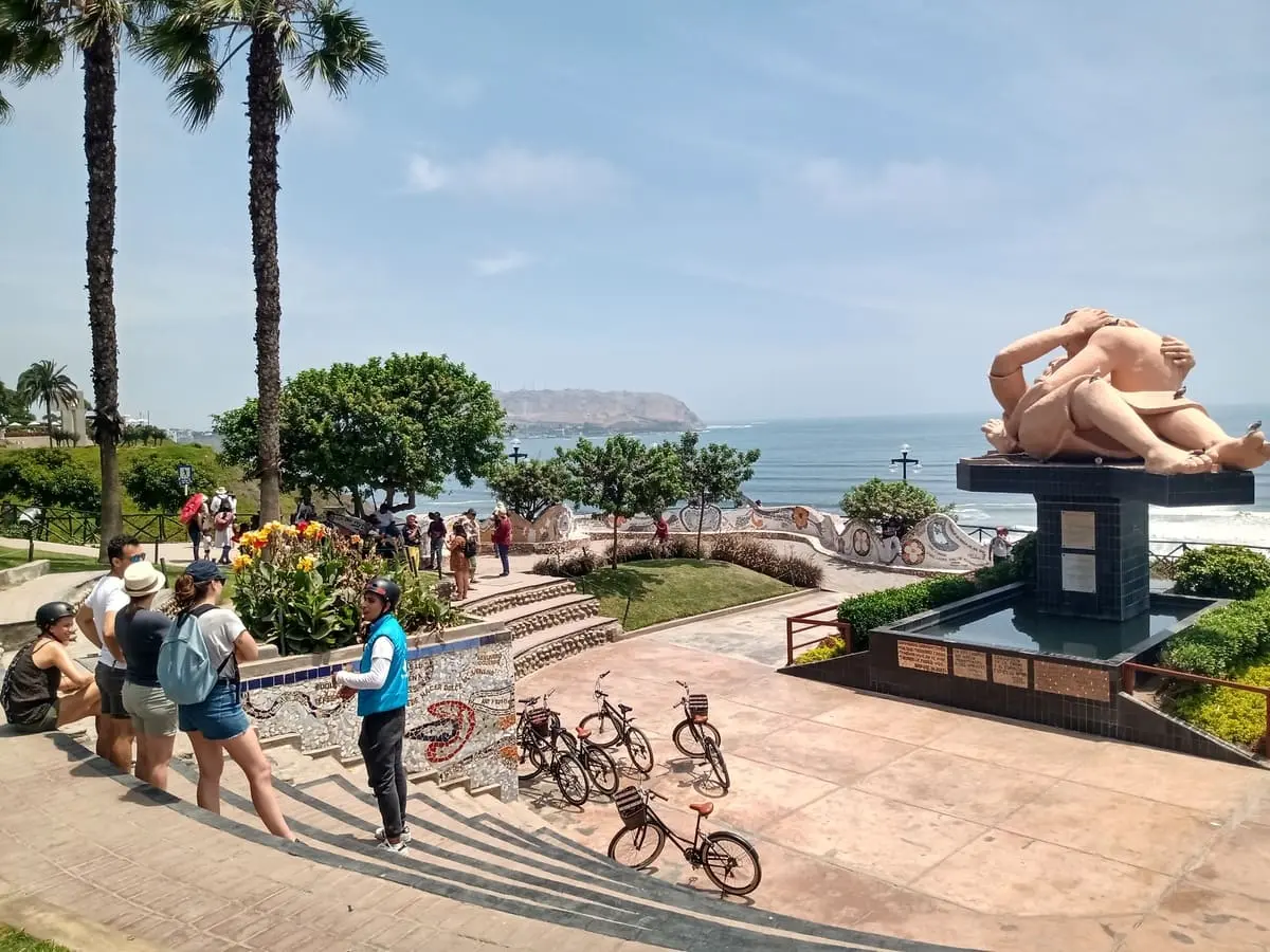 Tourists during the bike tour Miraflores in Lima