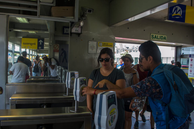 HOW TO TRANSPORT IN LIMA? | Lima By Walking