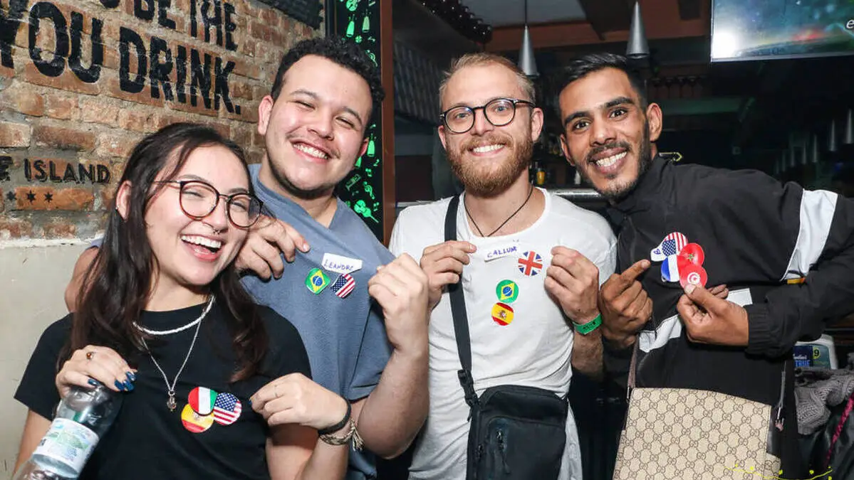 clases de salsa, intercambio de idiomas y otros eventos sociales para turistas en Lima